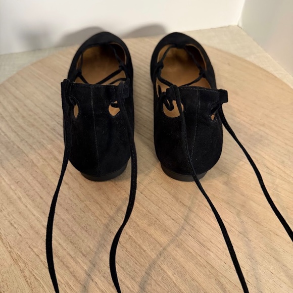 Vionic Women’s Black Suede Lace Up Ballet Flats Pointed Toe US 9 Wide - Picture 6 of 7